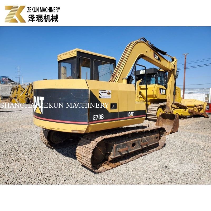 Японский эксплуатируемый экскаватор CAT E70B гидравлический насос финальный привод в Шанхае на конкурсе