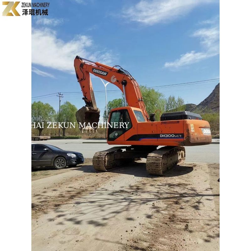DH300-7 Использованный экскаватор Doosan 30Ton 2017 год Гидравлический цилиндр для добычи полезных ископаемых