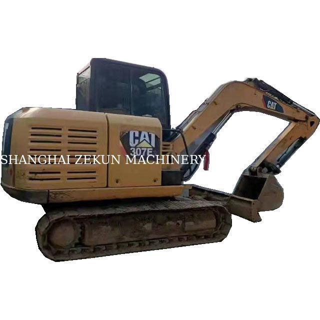 Японский экскаватор с турбомотором Cat C2.6