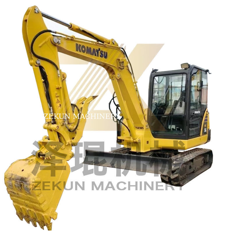 Подержанный экскаватор Komatsu PC56 с вместимостью в 0.2 м3 и рабочими часами 0-2000