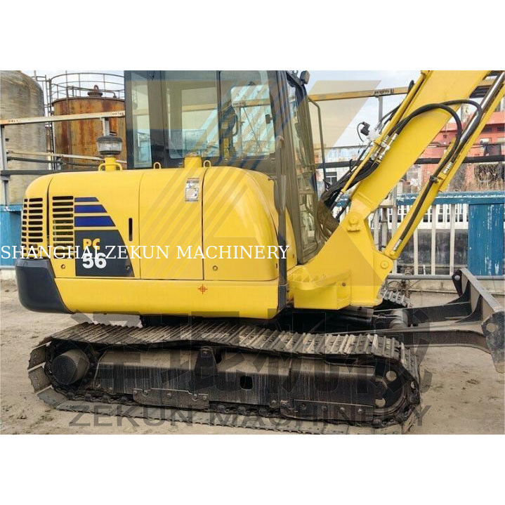 Подержанный экскаватор Komatsu PC56 с вместимостью в 0.2 м3 и рабочими часами 0-2000