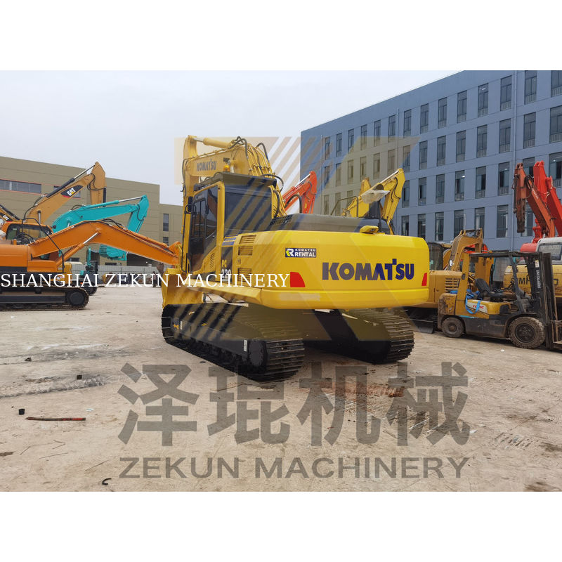 Использованный экскаватор Komatsu 220 PC220 емкостью 1 м3 и 1050 рабочими часами