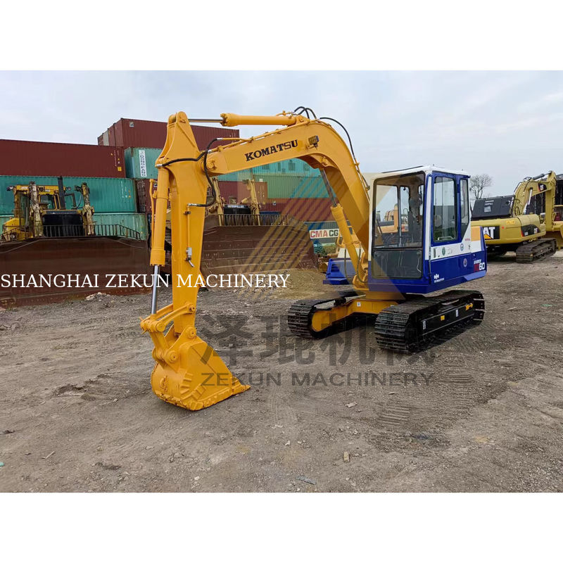 Использованный экскаватор Komatsu PC60-5 в хорошем состоянии с другим гидравлическим цилиндром и в 2022 году