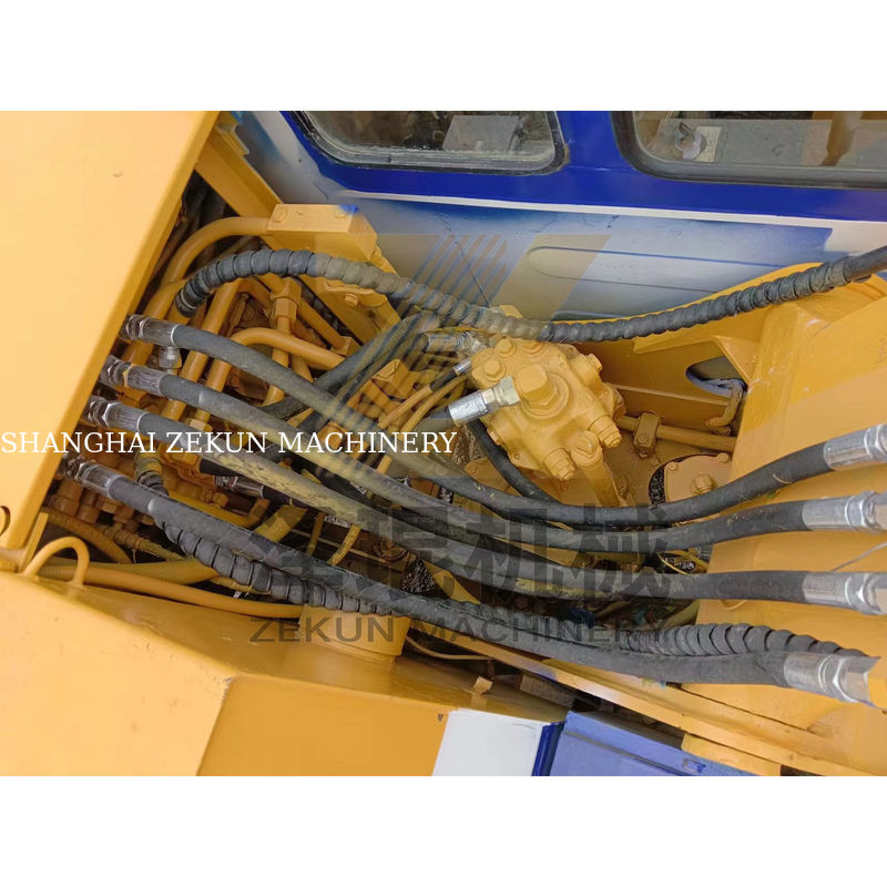 Использованный экскаватор Komatsu PC60-5 в хорошем состоянии с другим гидравлическим цилиндром и в 2022 году