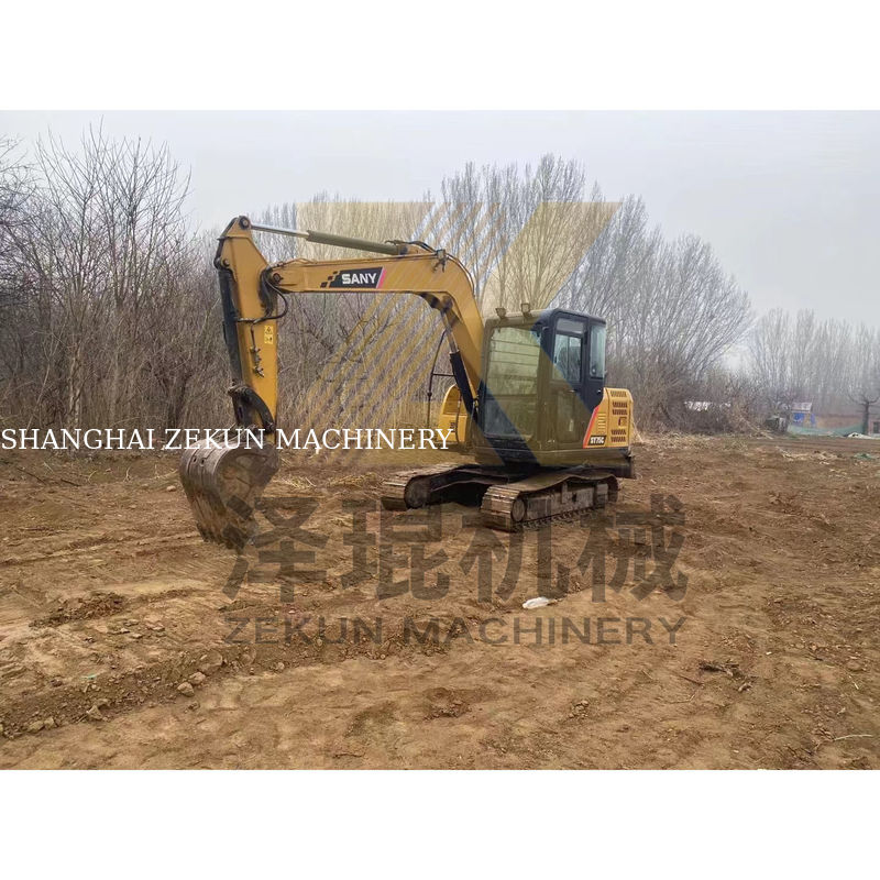 Использованный экскаватор Sany SY75C в Шанхае с мощностью 55 кВт и весом 7000 кг