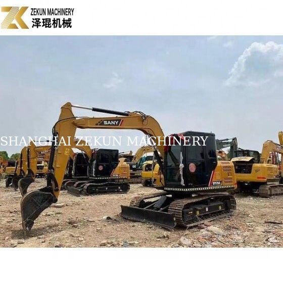 Использованный экскаватор Sany SY75 с емкостью в 0,28 м3 и 2001-4000 рабочих часов