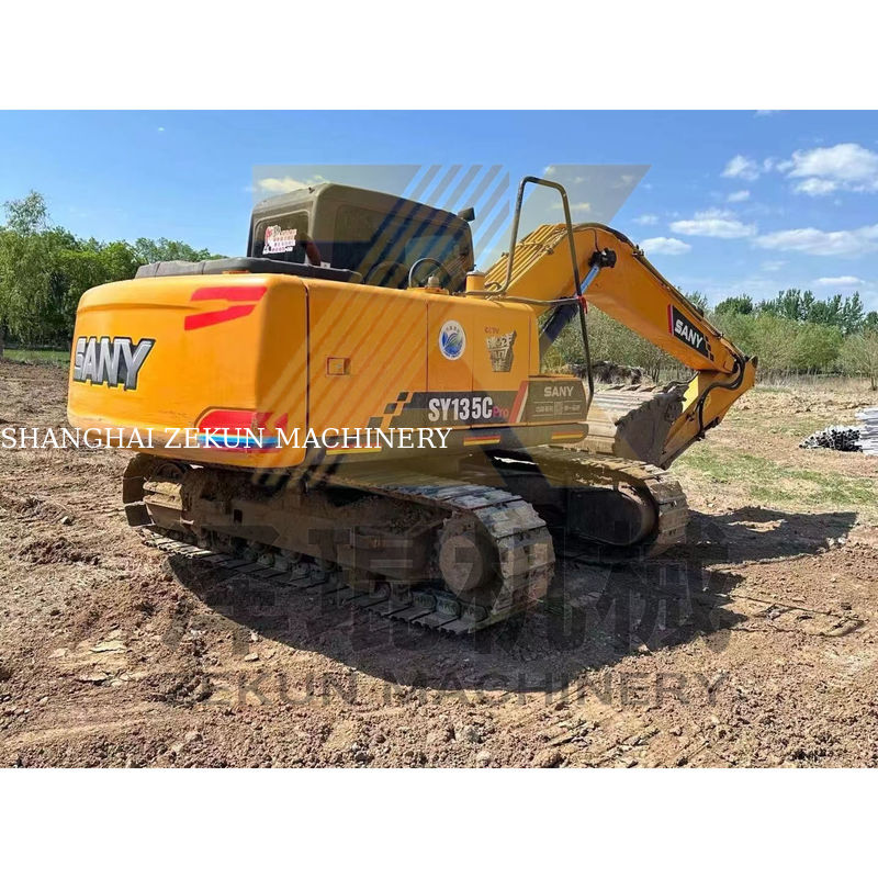 Sany SY135 Pro Crawler Excavator 0,6 м3 Вместимость ведра 2001-4000 Рабочие часы использованы
