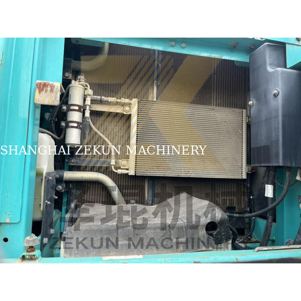 Использованная экскаваторная машина Kobelco SK200-8 2018 года с низким рабочим временем в лучшем состоянии