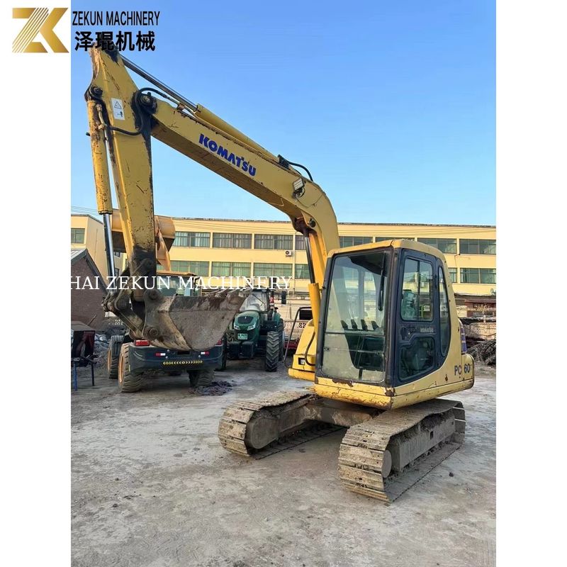 Использованная Япония Komatsu PC60-7 6Тонная экскаватор с движущимся типом