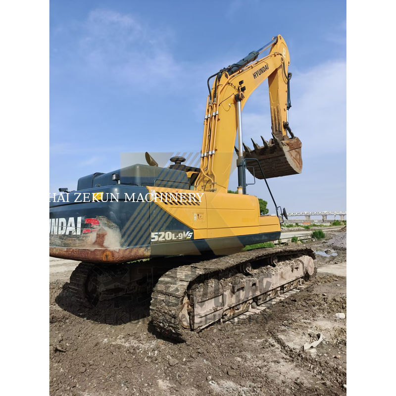 Отличное состояние экскаватор Hyundai R520 с емкостью в 3 м3 и мощностью 266 кВт на рынке