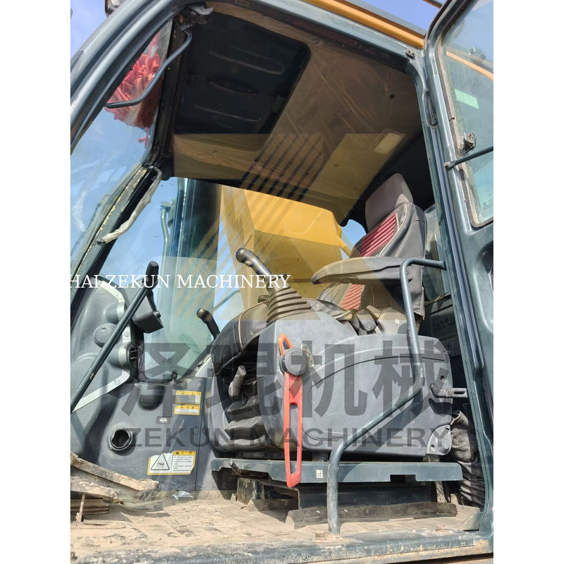 Отличное состояние экскаватор Hyundai R520 с емкостью в 3 м3 и мощностью 266 кВт на рынке