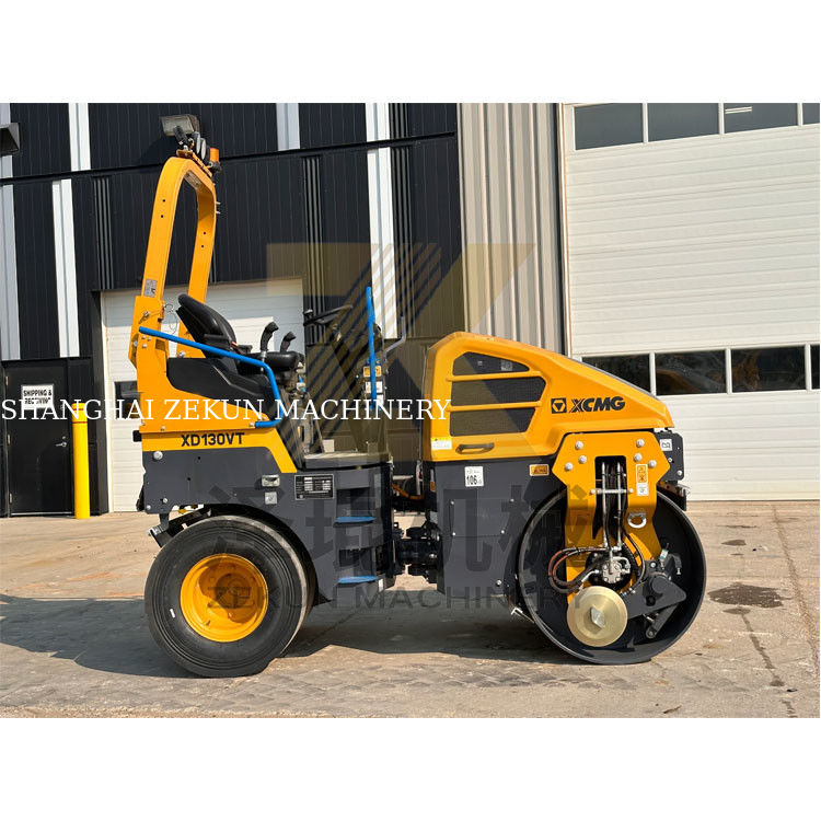 4 тонны XCMG XD130VT вибрационный ролик для дорожного строительства для продажи