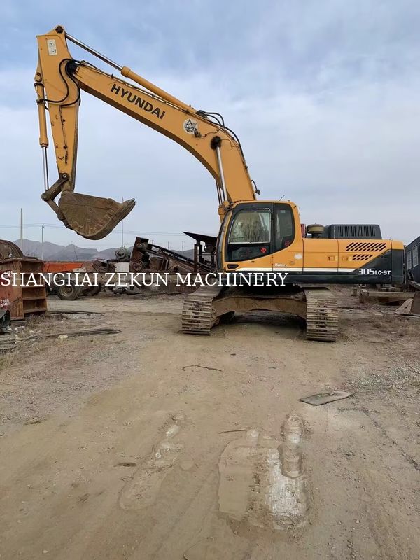 Экскаватор Hyundai 305LC-9T с 17 818 рабочими часами в отличном состоянии