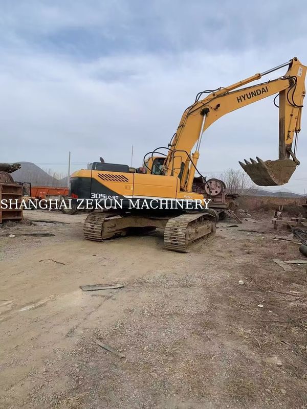 Экскаватор Hyundai 305LC-9T с 17 818 рабочими часами в отличном состоянии
