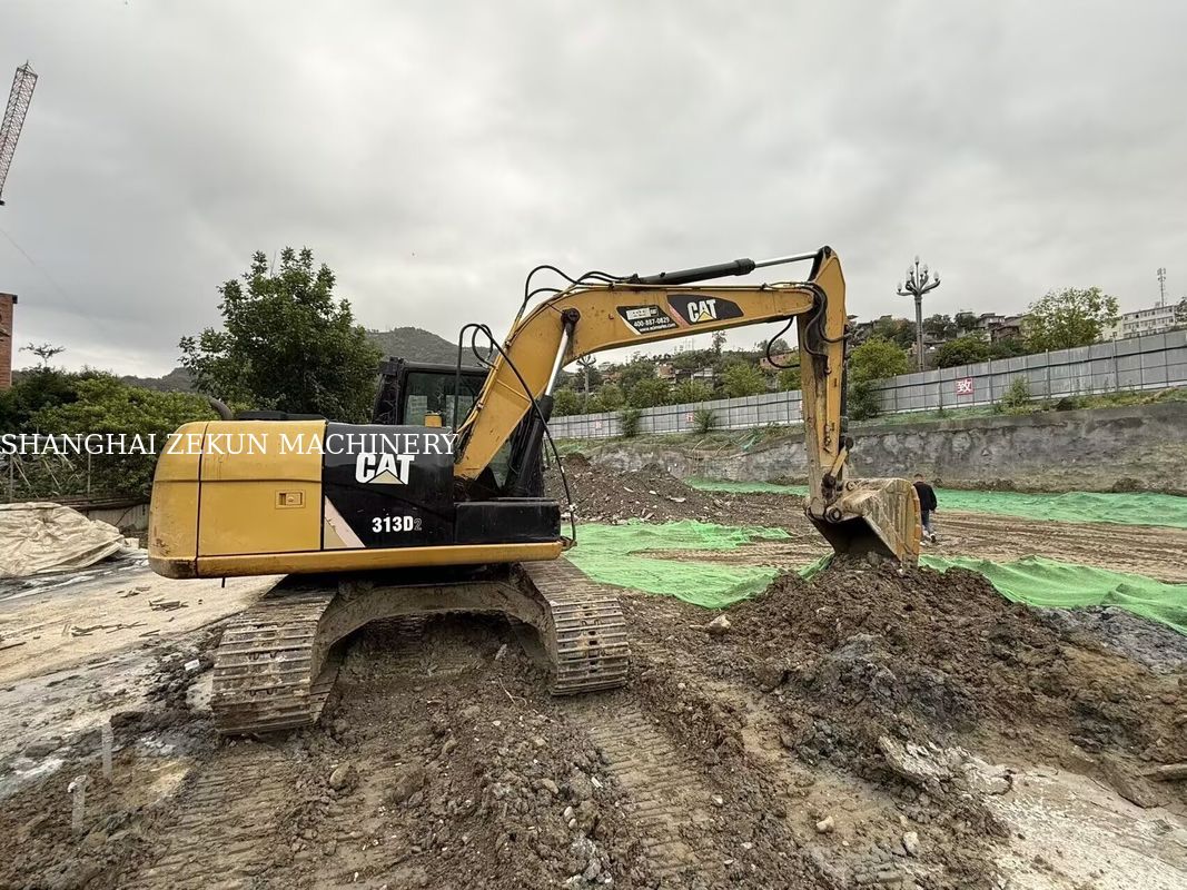 2016 Caterpillar 313D2 Гидравлический экскаватор класса 13 тонн