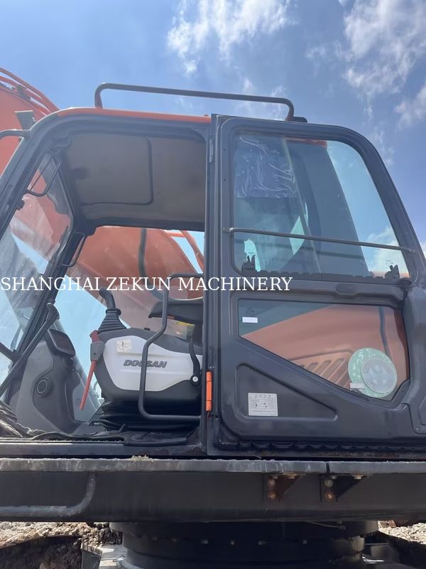 Использованный экскаватор Doosan DX500LC-9C, 800 об/мин, мощность и максимальная высота копания 11