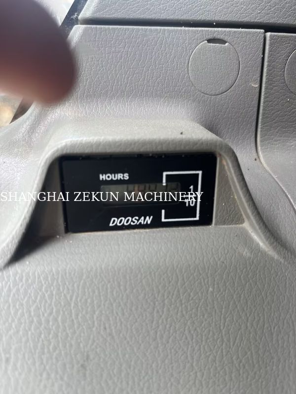 Использованный экскаватор Doosan DX500LC-9C, 800 об/мин, мощность и максимальная высота копания 11