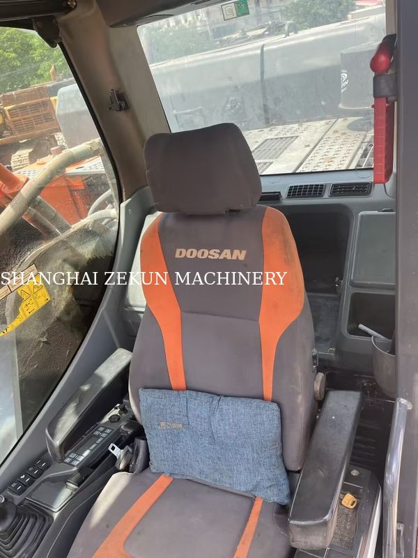 Использованный экскаватор Doosan DX500LC-9C, 800 об/мин, мощность и максимальная высота копания 11