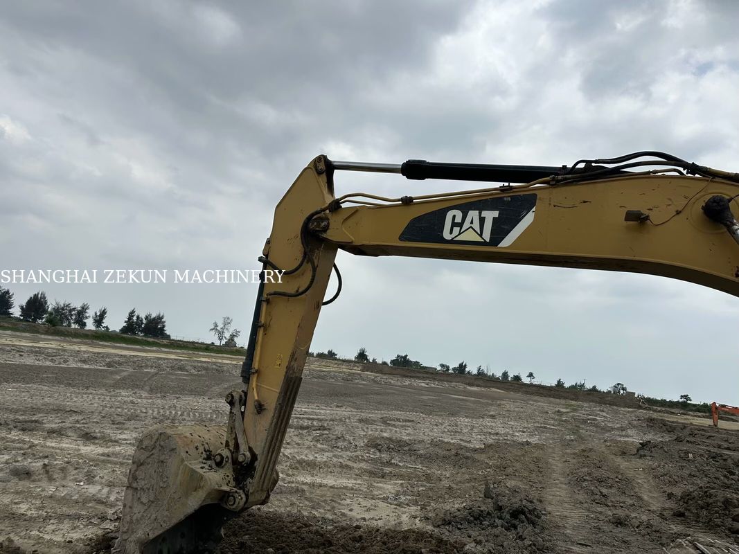 2014 CAT 320D2 экскаватор 10 812 часов И производительность Гидравлический поток 2 × 214 л/мин Скорость движения 3,5 / 5,5 км/ч