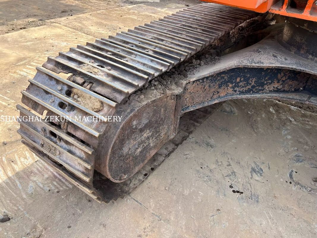 Использованный экскаватор Hitachi ZX130-6 с наработкой 11053 часа, длина стрелы 4,6 м, гидравлическое давление 34,3 МПа