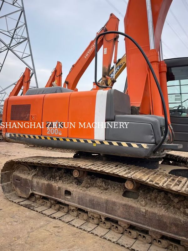 11051 часов Экскаватор Hitachi ZX200-3G с объемом ковша 0,8 – 1,0 м3